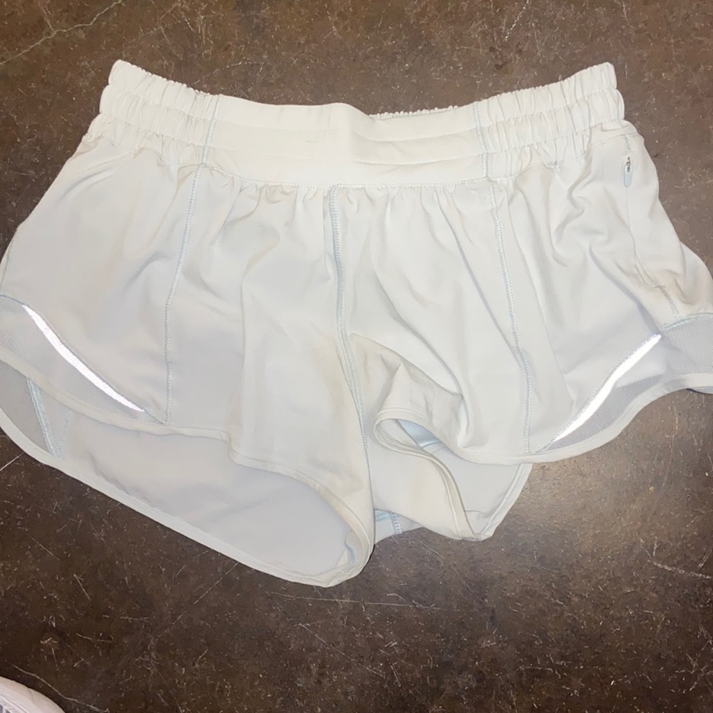 Lululemon size 6 2.5